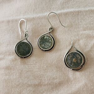 Beautiful abalone and silver set pendant & earrings 🐚🌊